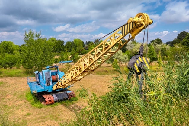 dragline-xxcavator-construction-vehicle-gps-tracking